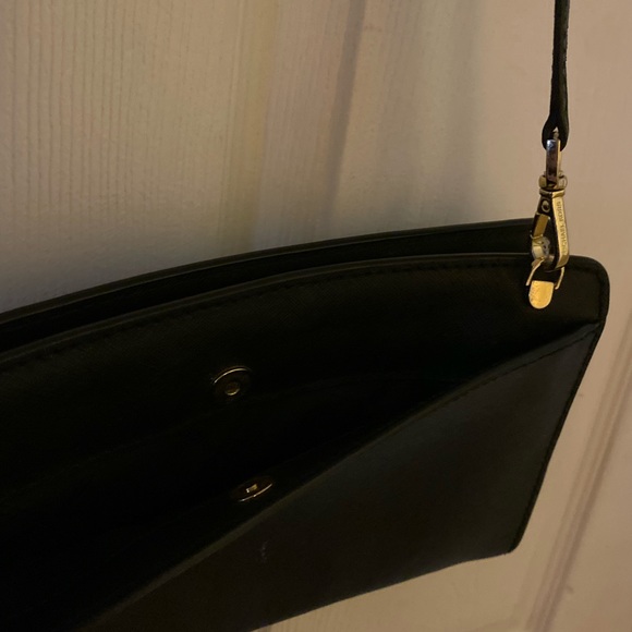 Lulu Lemon Jet Set Travel Crossbody - Picture 3 of 4